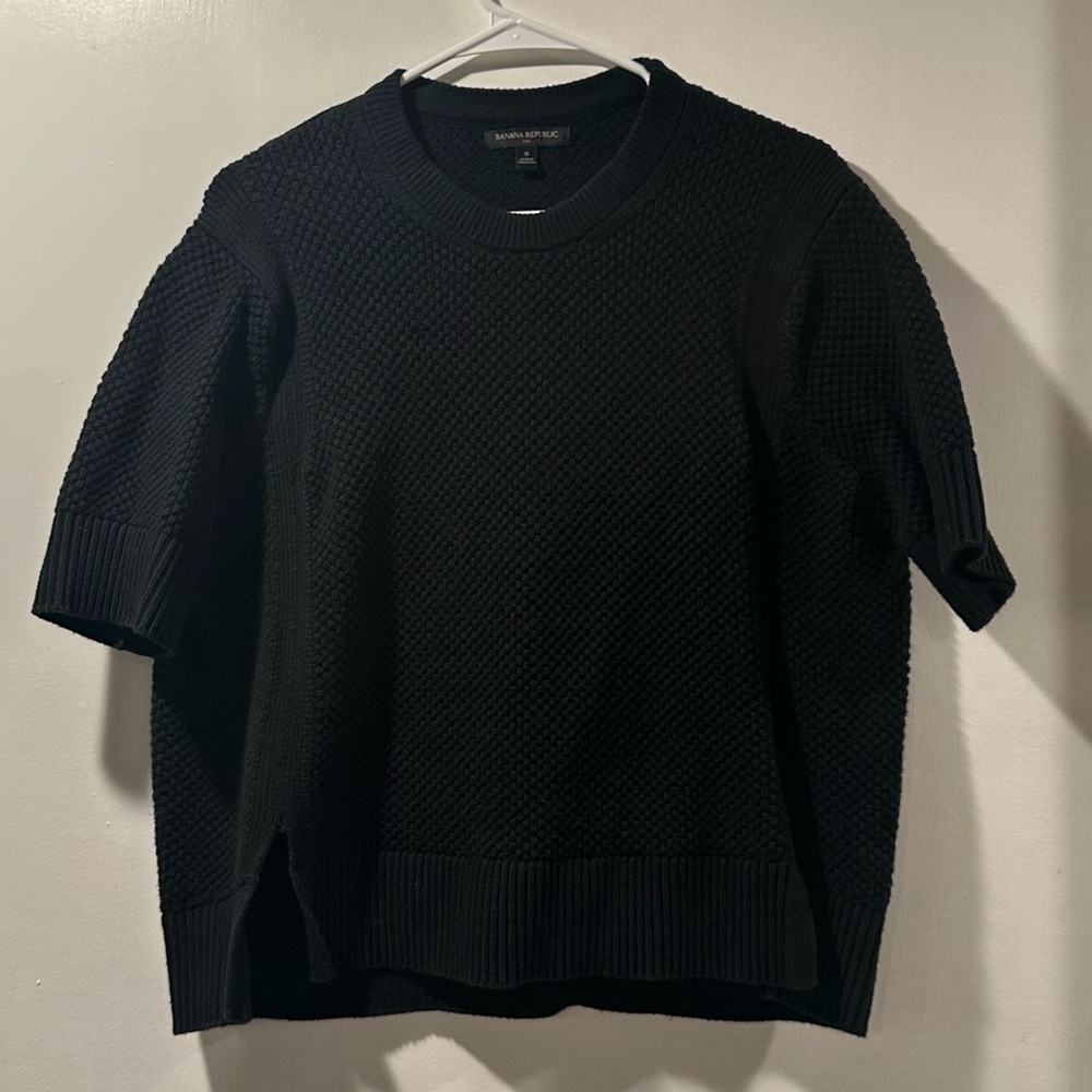 Banana Republic Black Textured Short-Sleeve Crewneck Sweater